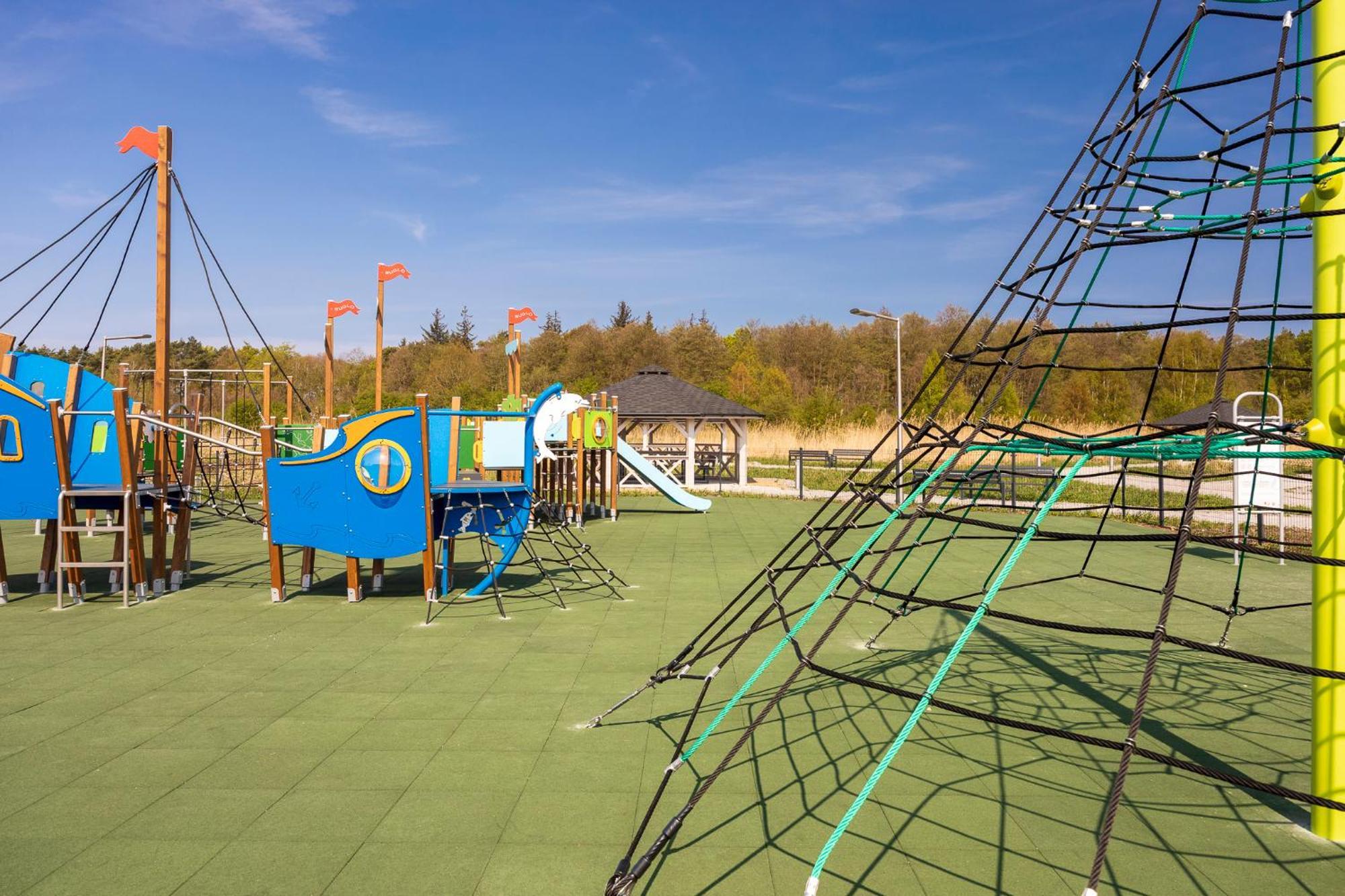 Apartamenty Sunset Resort Surfingbird Grzybowo Гжибово Екстериор снимка