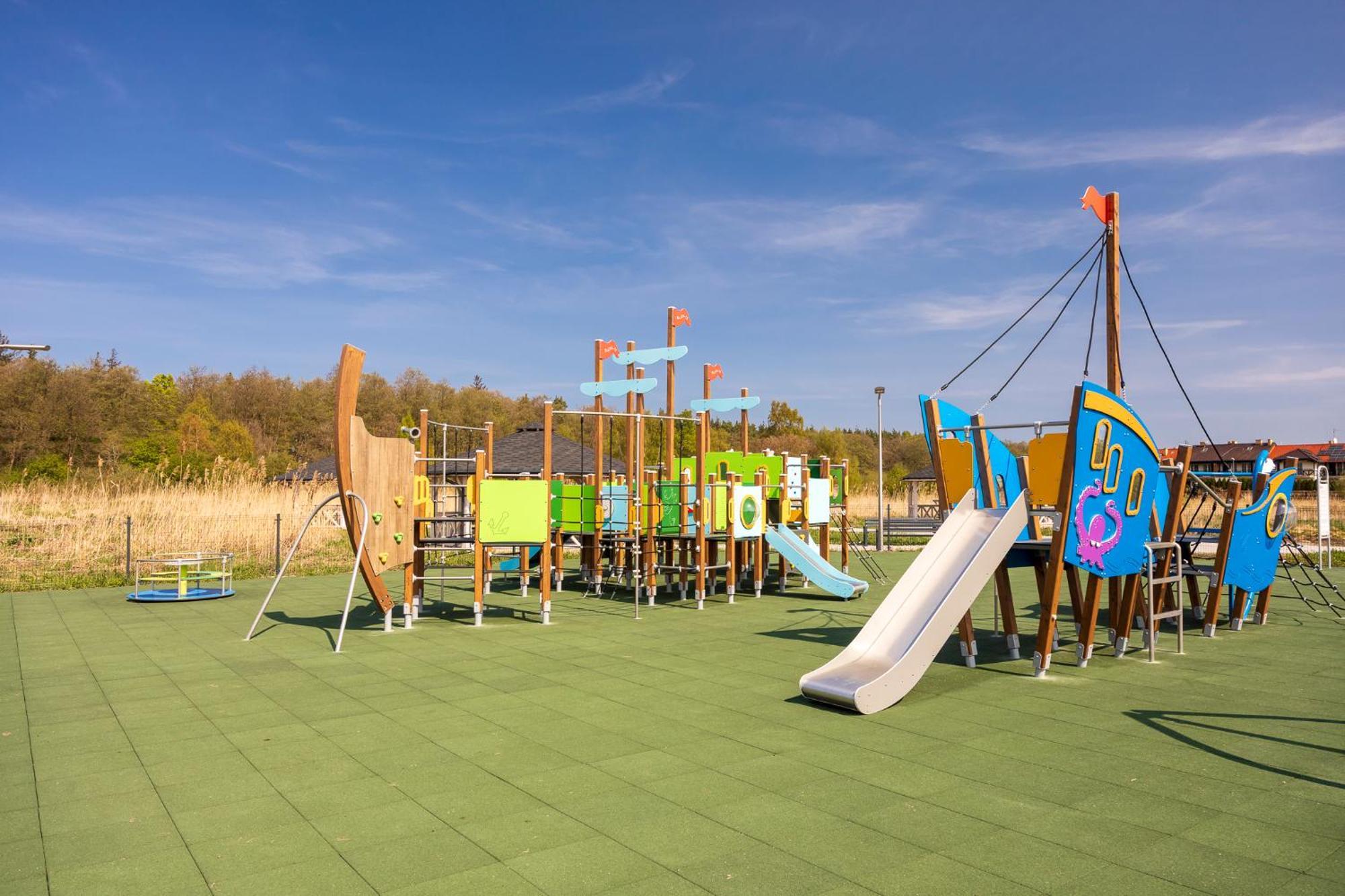 Apartamenty Sunset Resort Surfingbird Grzybowo Гжибово Екстериор снимка